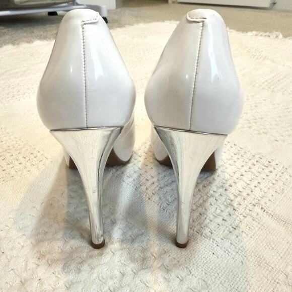 Guess Los Angeles patent 8 1/2 platform peep toe pump 4.5 inch heels 2675 - Picture 5 of 11